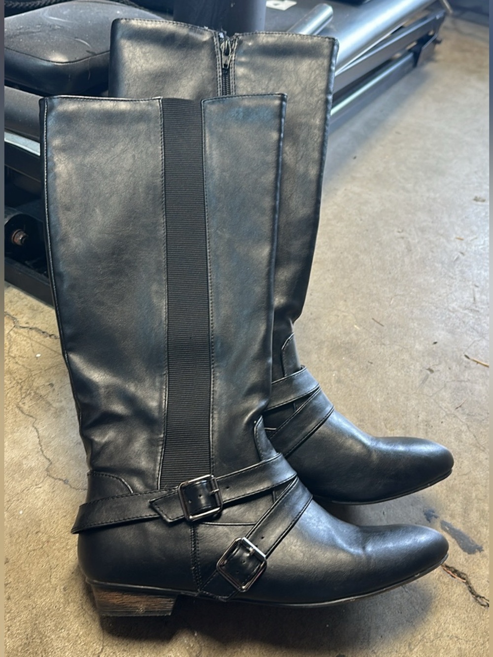 Black Women's Mid-Calf Buckle Boots - Classic Riding Style